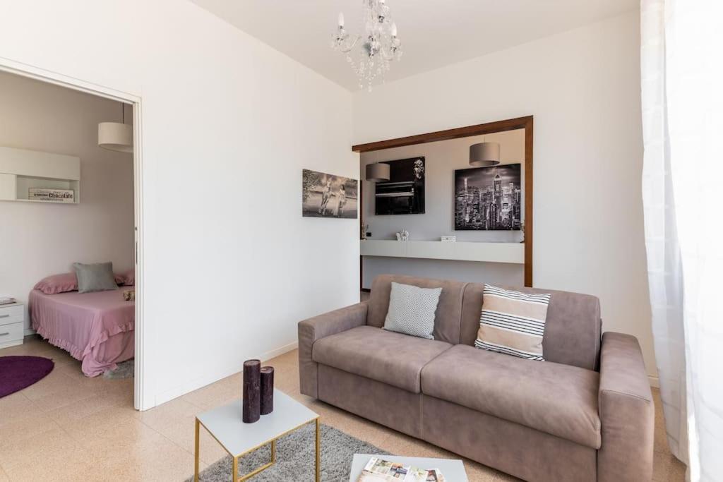 Apartament “Casa Moderna Con Parcheggio Privato” Imola Zewnętrze zdjęcie